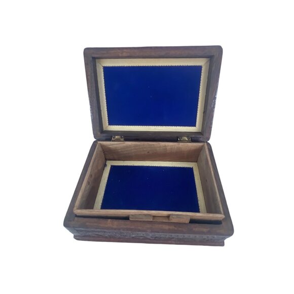Handcrafted Wooden Jewelry Box With Intricate Inlay & Velvet Lining - Picture 7 of 10